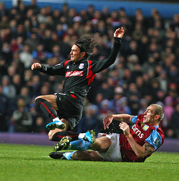 場觸球次數 場觸球次數