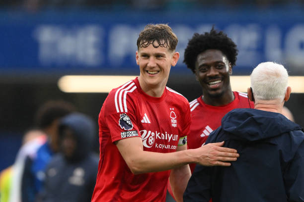 在关键洞口 在关键洞口