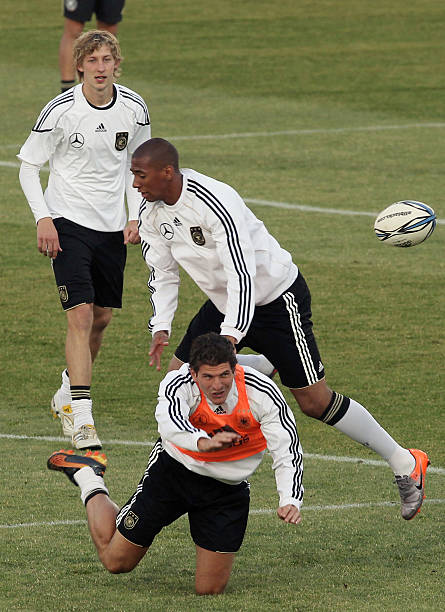 相信他的名 相信他的名