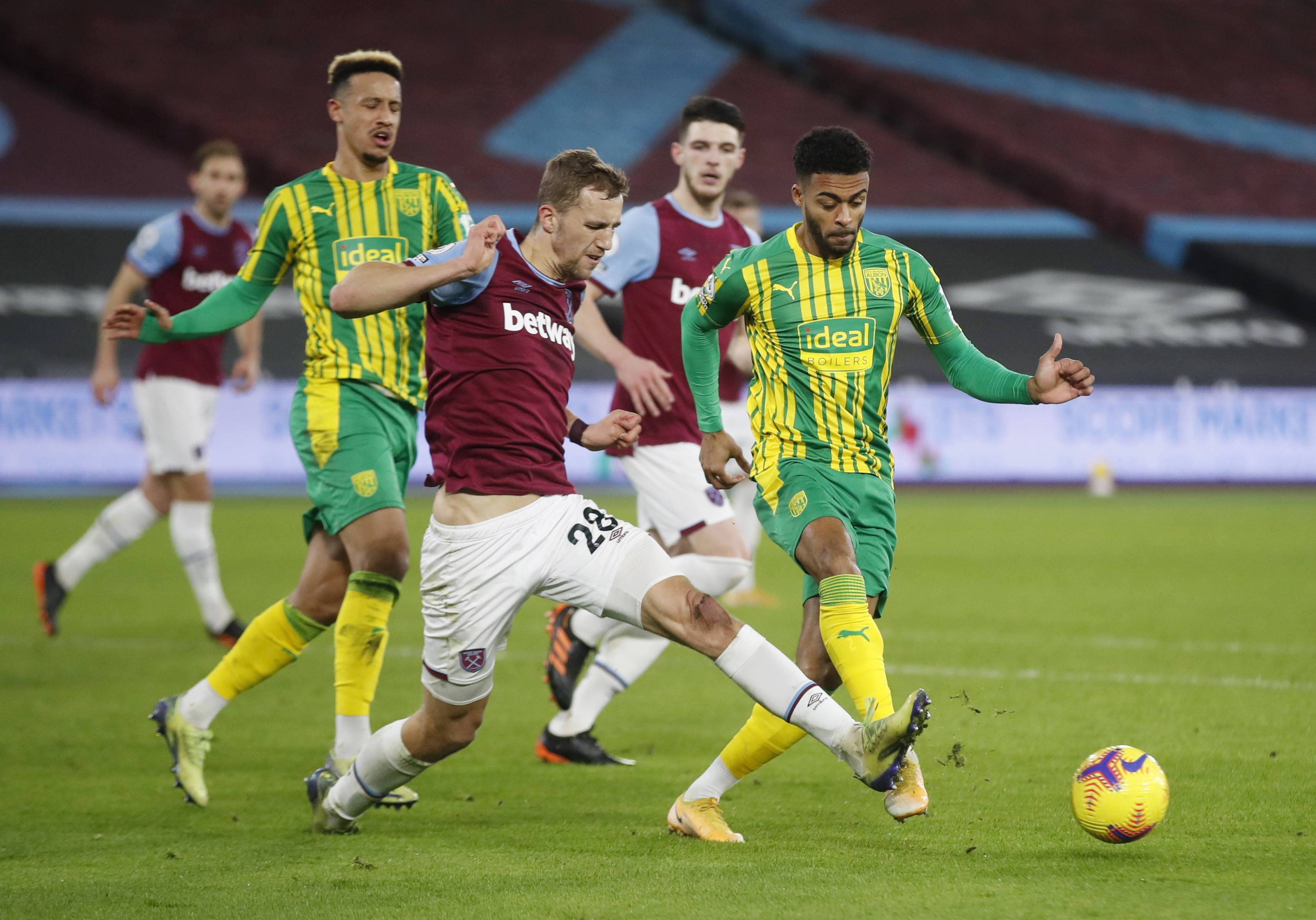 上的强势竞 上的强势竞