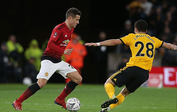 显得略为疲 显得略为疲