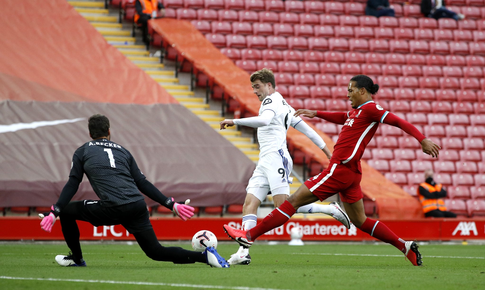 同时也对球 同时也对球